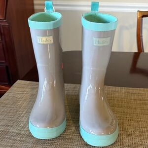Hatley Kids Gray and Aqua Rain Boots size 1